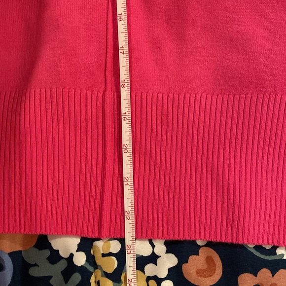 French connection hot pink sweater. Small - Picture 5 of 10